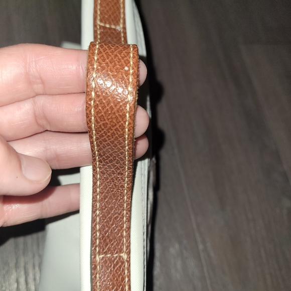 Longchamp Le Pliage White Cosmetic Makeup Bag with Brown Accents - Picture 4 of 6